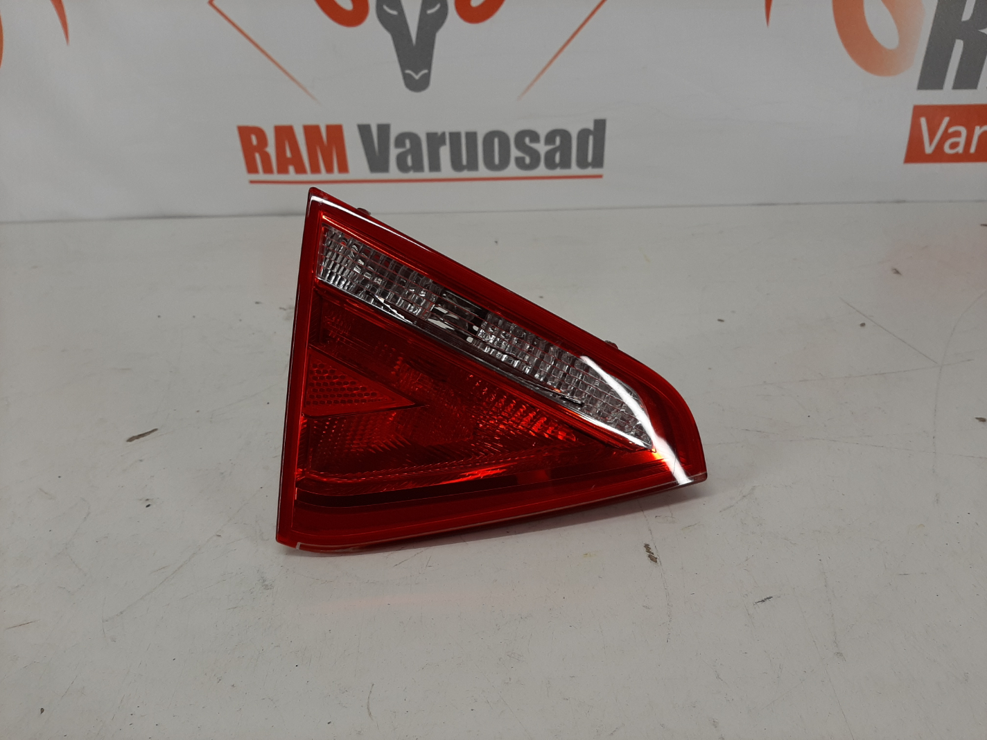 Audi A5 coupe 2007-2011 tagatuli / rear light