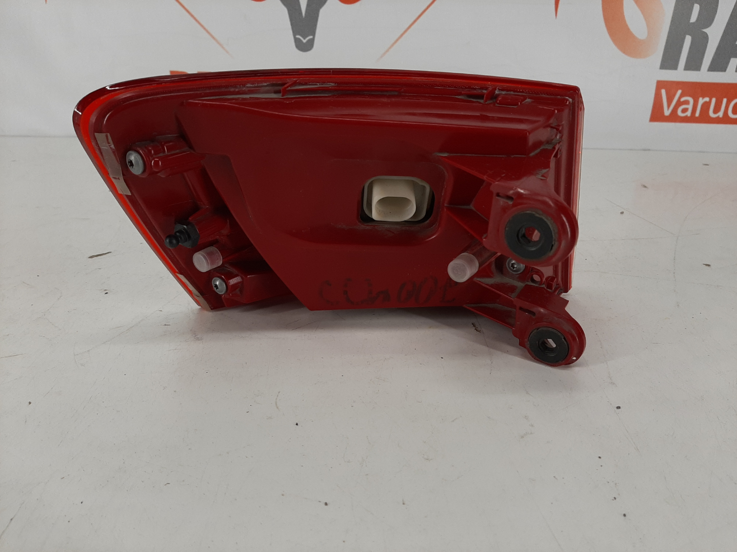 Audi A6 C7 Kombi 2012-2015 tagatuli / rear light - pilt 2