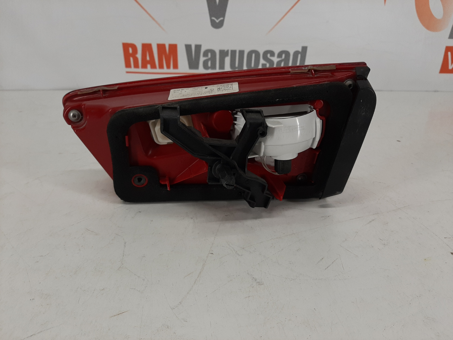 Audi A6 C7 kombi 2011-2015 tagatuli / rear light - pilt 2