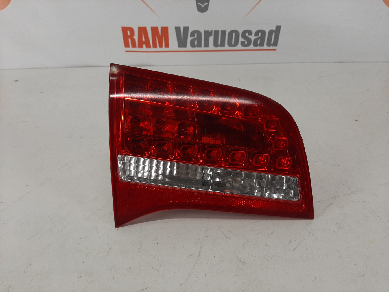 Audi A6 C6 FL Kombi 2008-2011 tagatuli / rear light