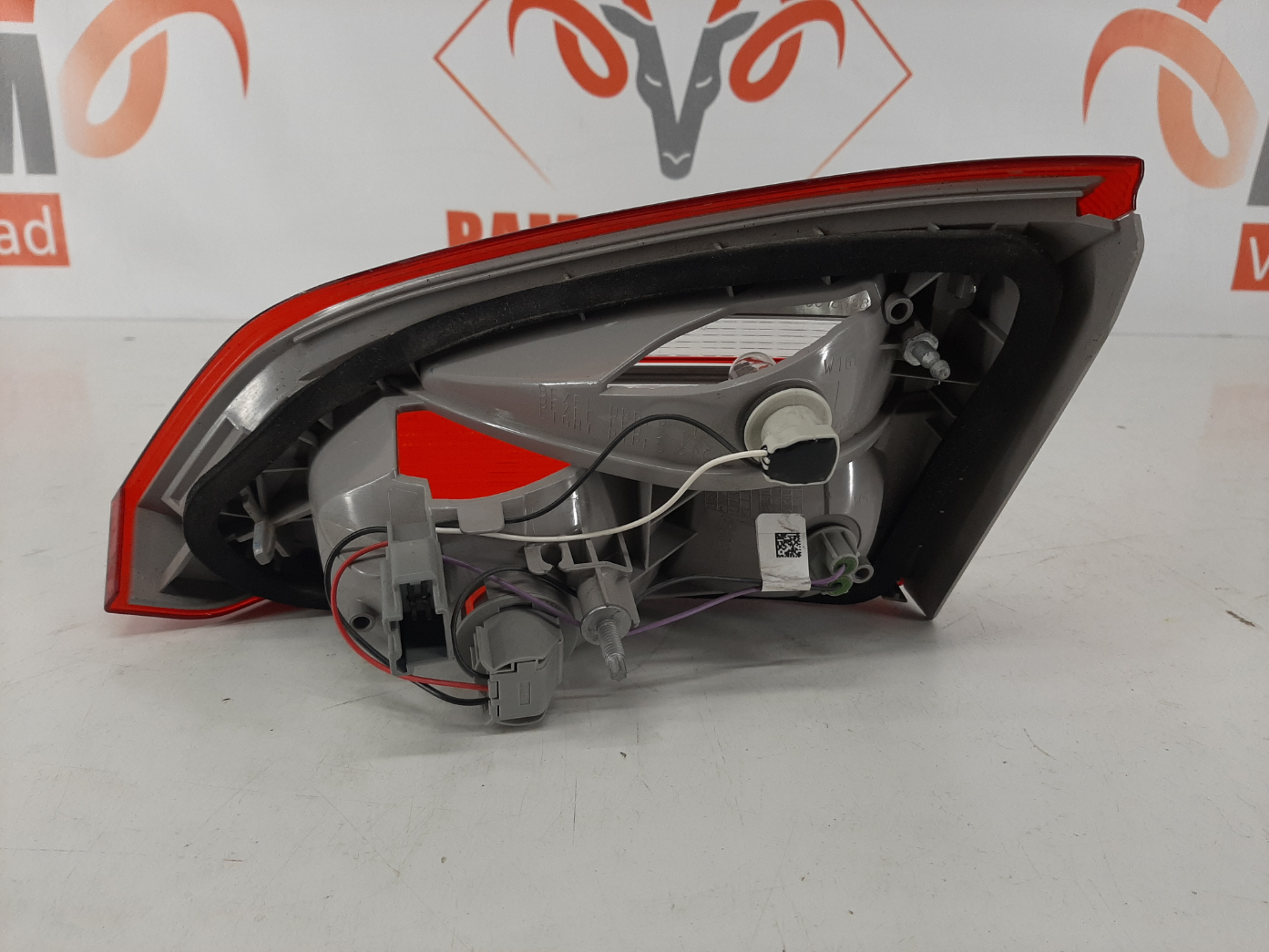 Ford Focus III kombi 2014-2018 tagatuli / rear light - pilt 2