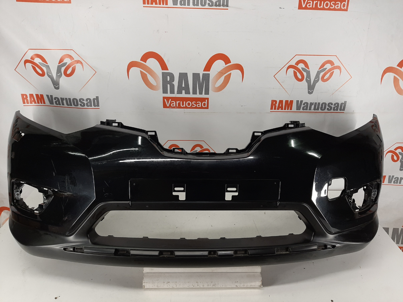 Nissan X-Trail 2014-2017 esistange / front bumper