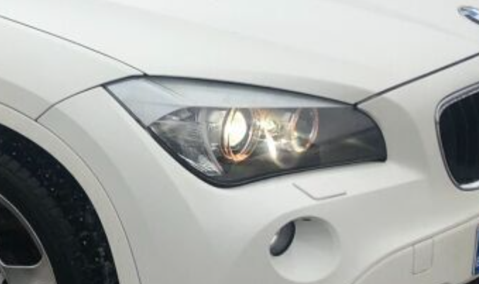 BMW X1 2009-2015  BI-Xenon esituli/headlight
