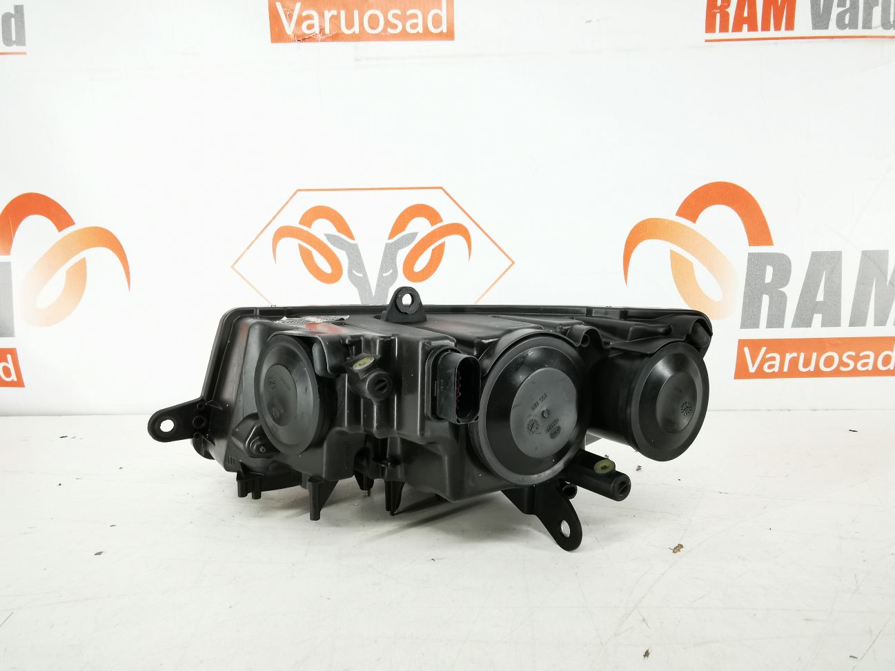 Skoda Superb 2 2008-2013 esituli / headlight	 - pilt 3