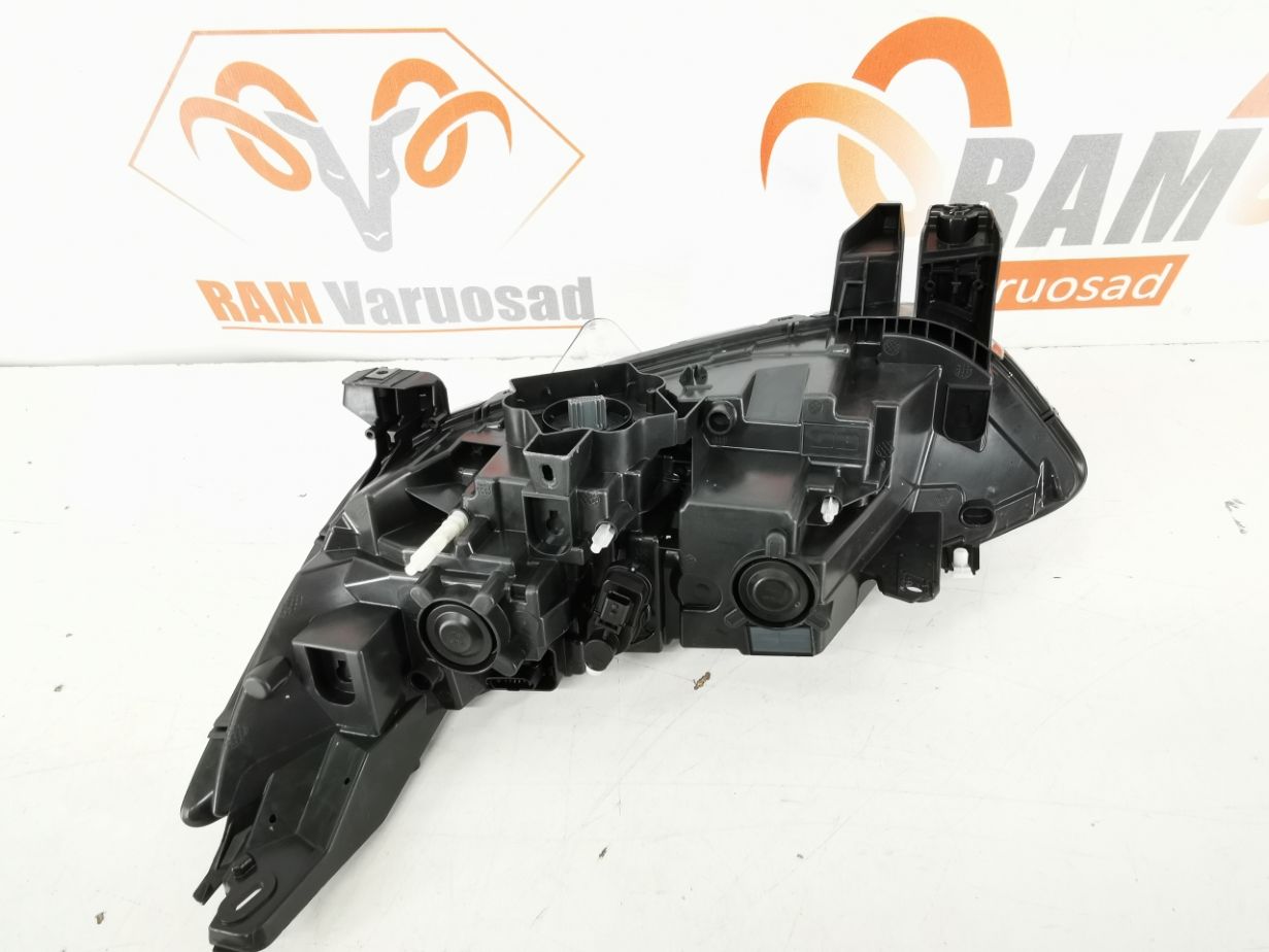 Renault Espace esituli/headlight - pilt 4