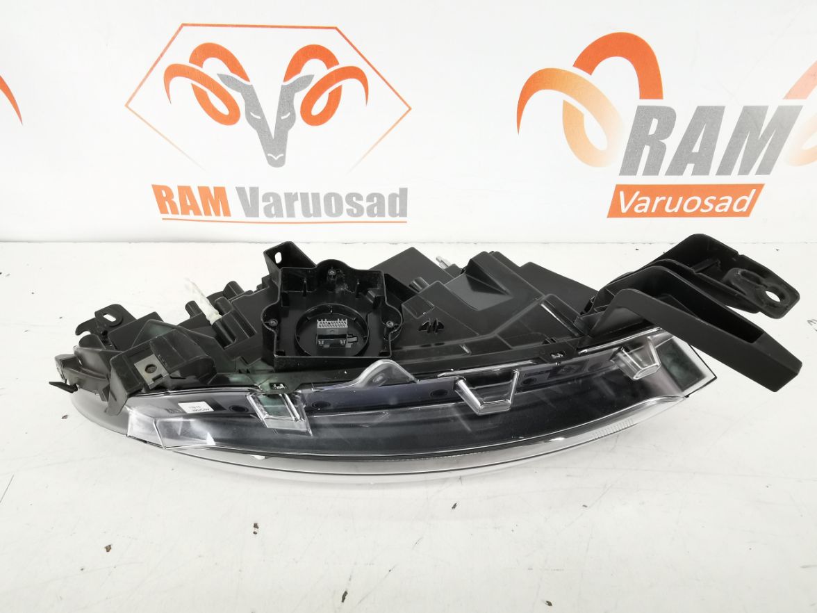 Renault Espace esituli/headlight - pilt 4