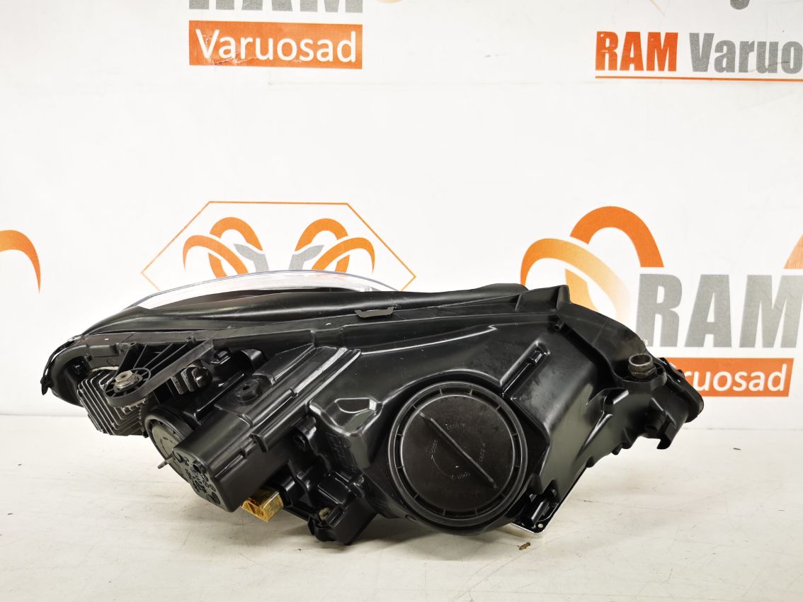 MERCEDES-BENZ W212 Xenon esituli/headlight - pilt 2