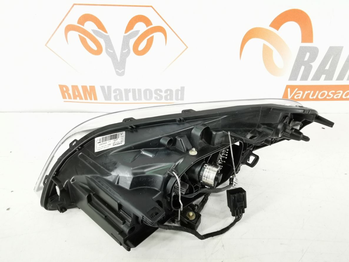 Volvo XC60 Xenon esituli/headlight - pilt 2