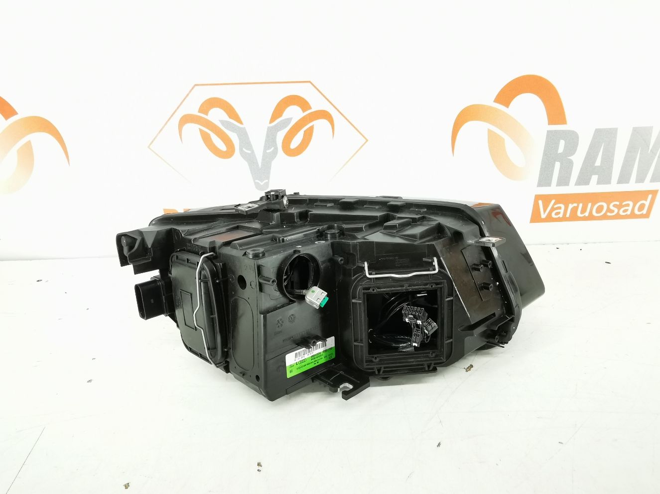 Audi Q5 esituli/headlight - pilt 2