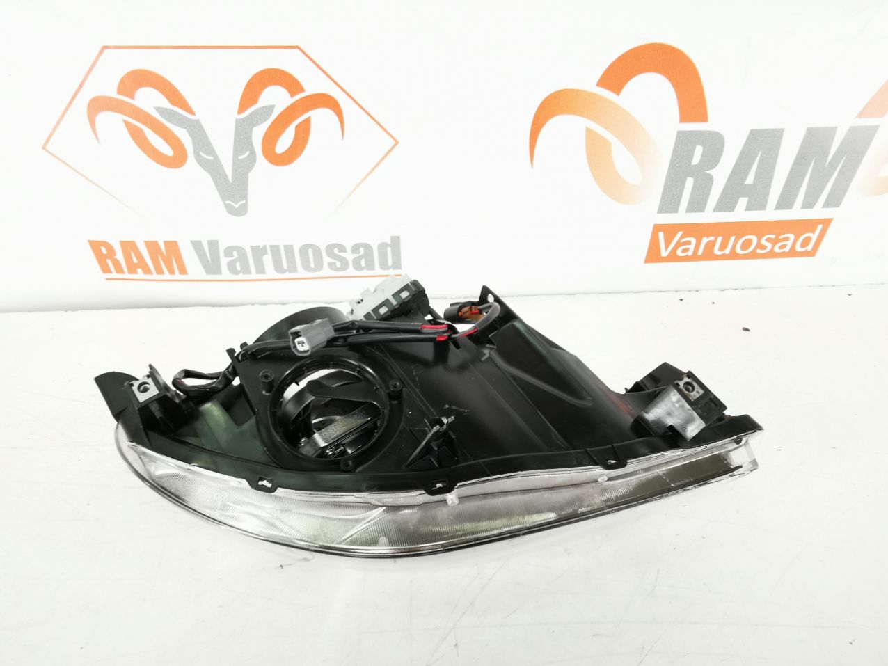 Subaru Imperza Xenon esituli/headlight - pilt 4