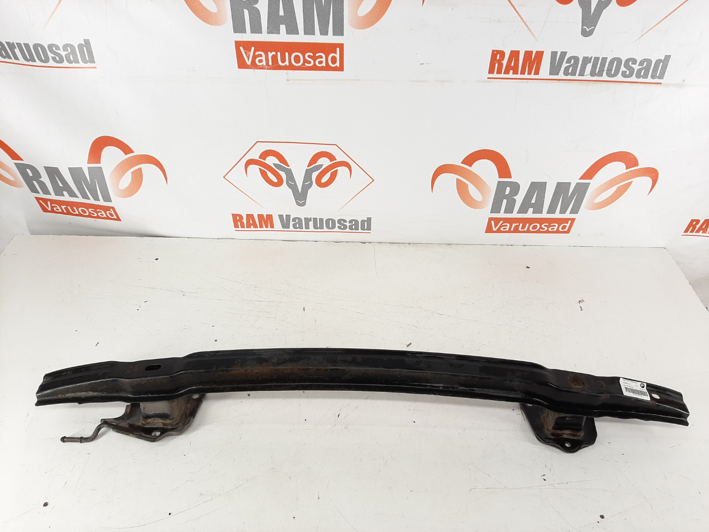 BMW 3 E90 tagumise kaitseraua tala/ rear crash bar