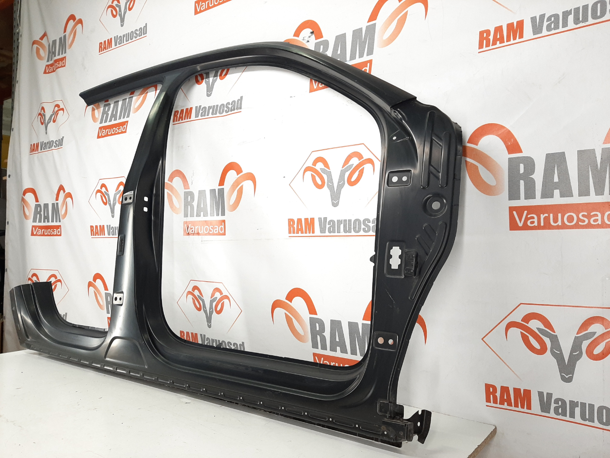 VW Tiguan külg / side panel - pilt 2