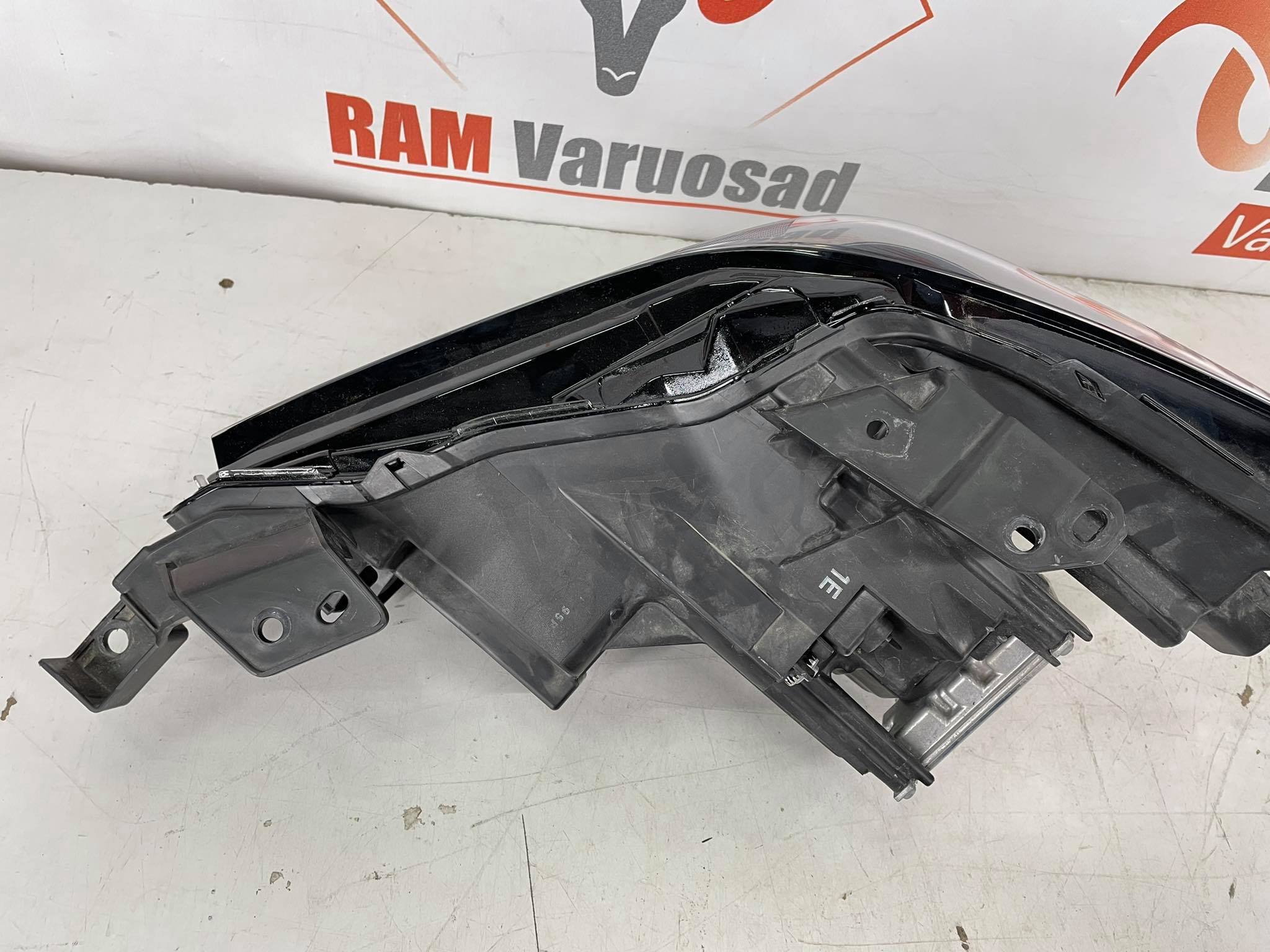 Mazda 3 BP 2019- headlight / esituli - pilt 3
