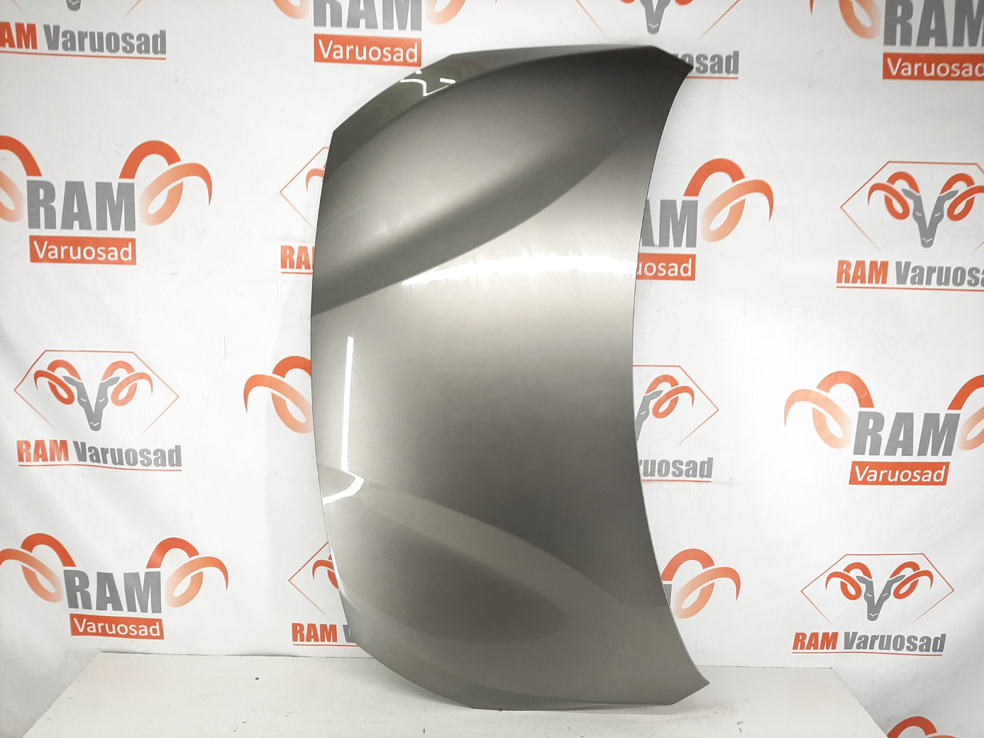 BMW 2 F45 kapott/ hood