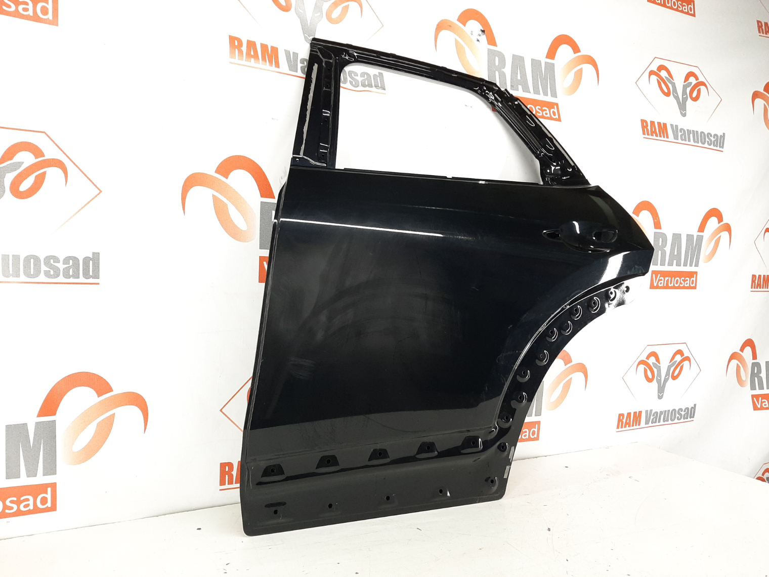Mazda CX-30 tagauks/ rear door - pilt 2