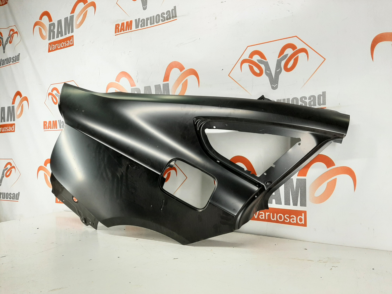 Audi A5 Sportsback tagatiib/ rear fender - pilt 3