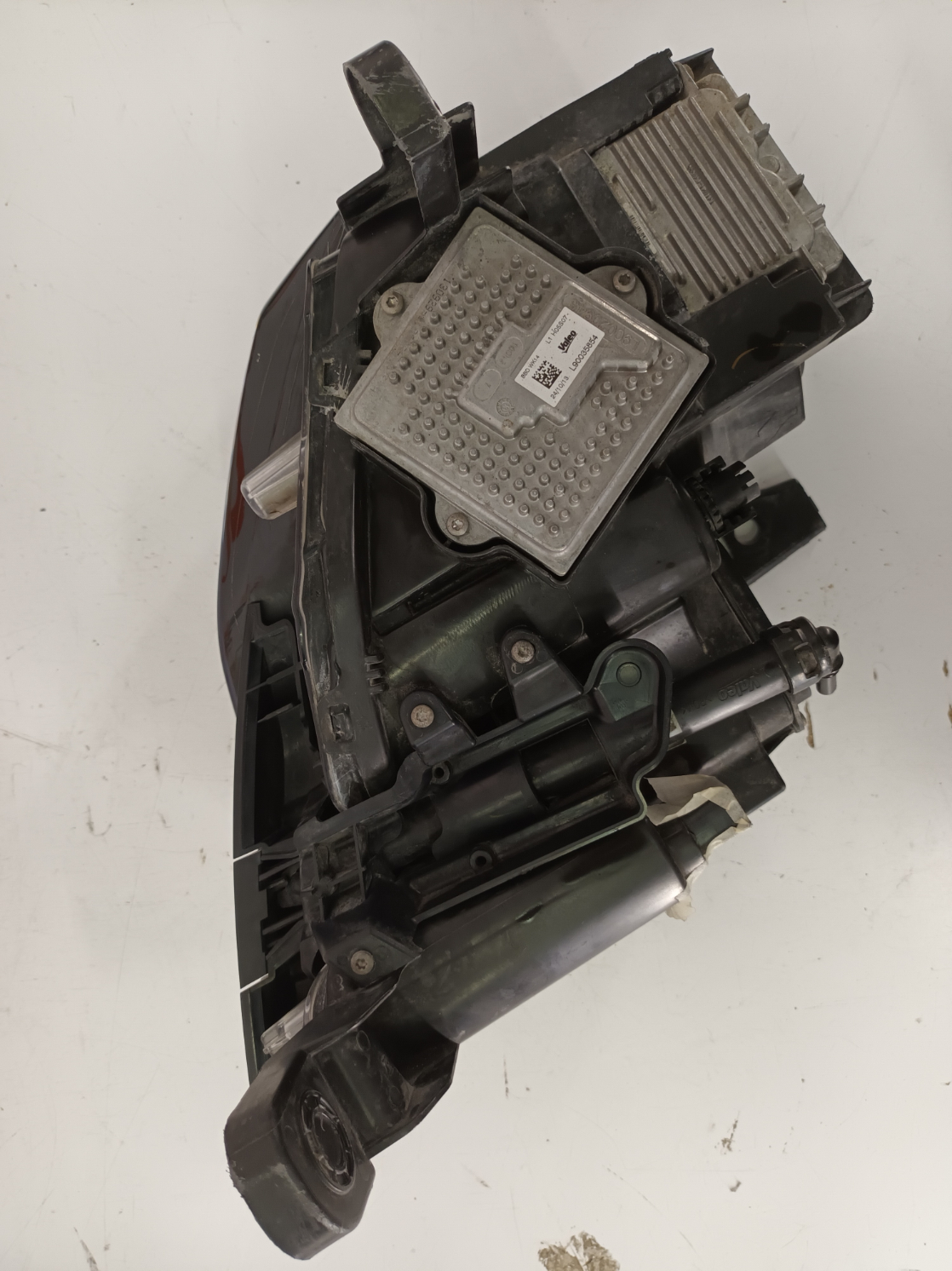 Jeep Grand Cherokee WK2 esituli / headlight - pilt 4