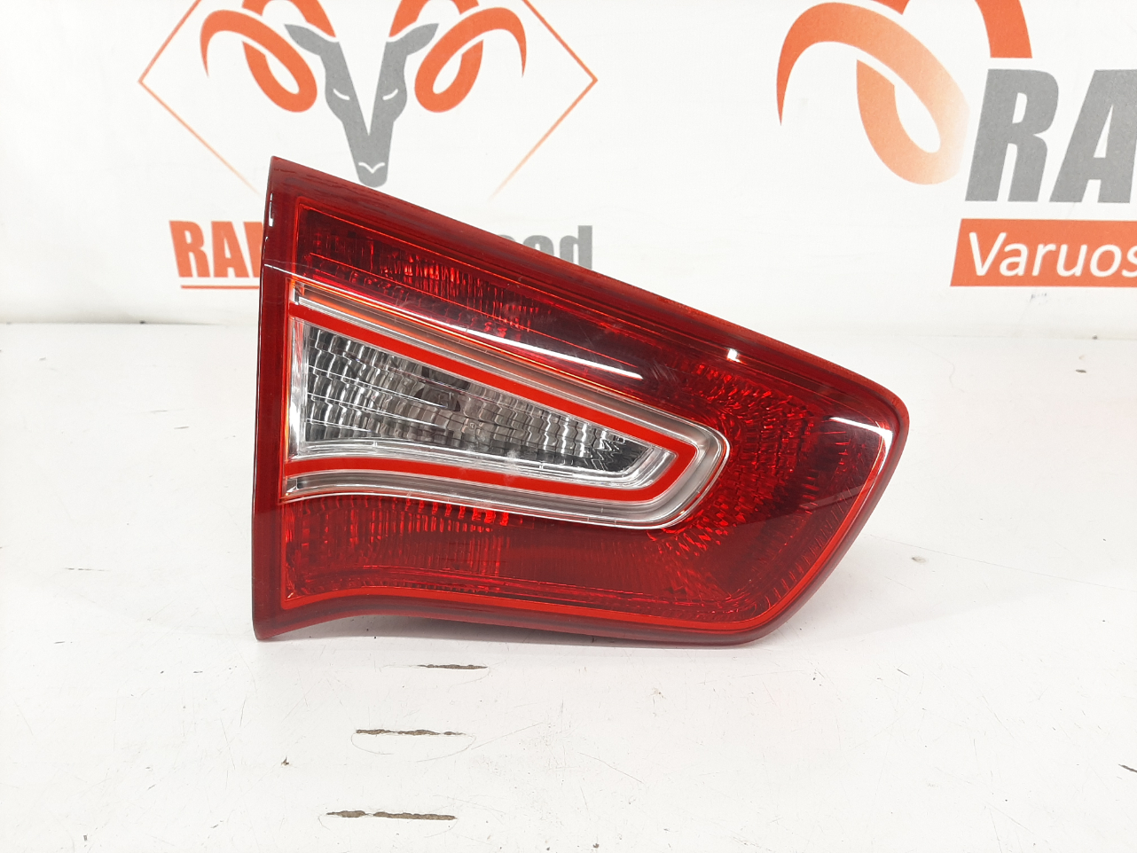 Kia Sportage taga tuli / rear light