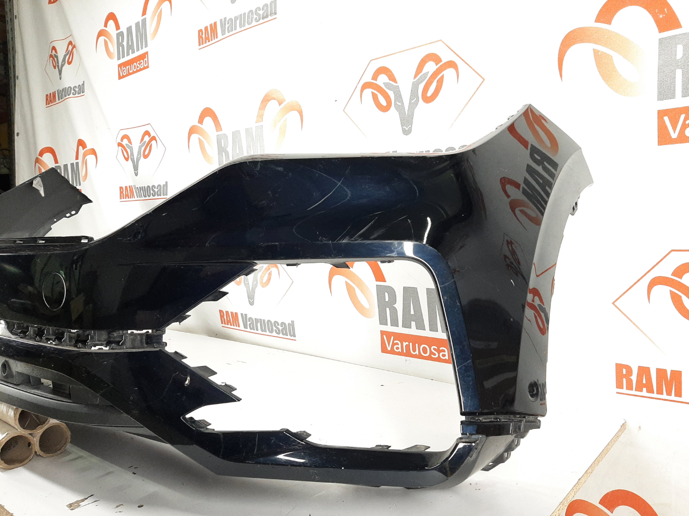 VW Touareg esi stange / front bumper - pilt 3