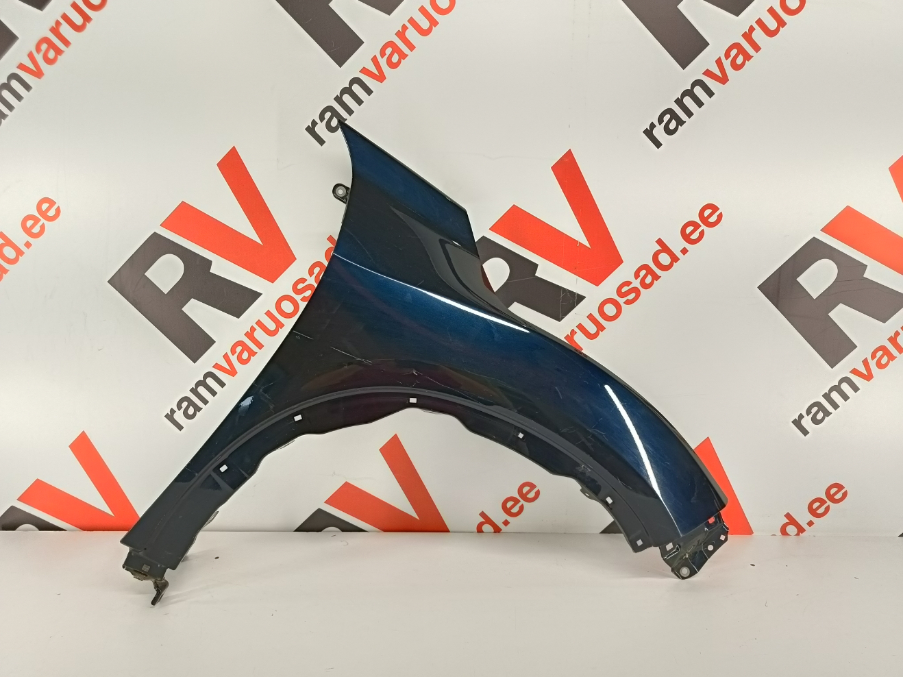 Honda HR-V esitiib/ front fender