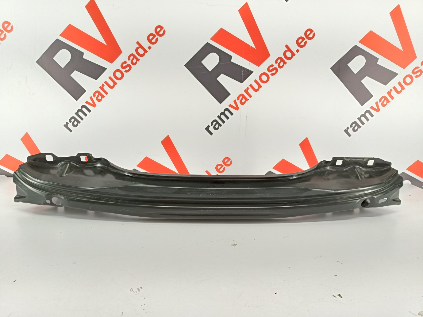 Jaguar XE tagatala/ rear crash panel