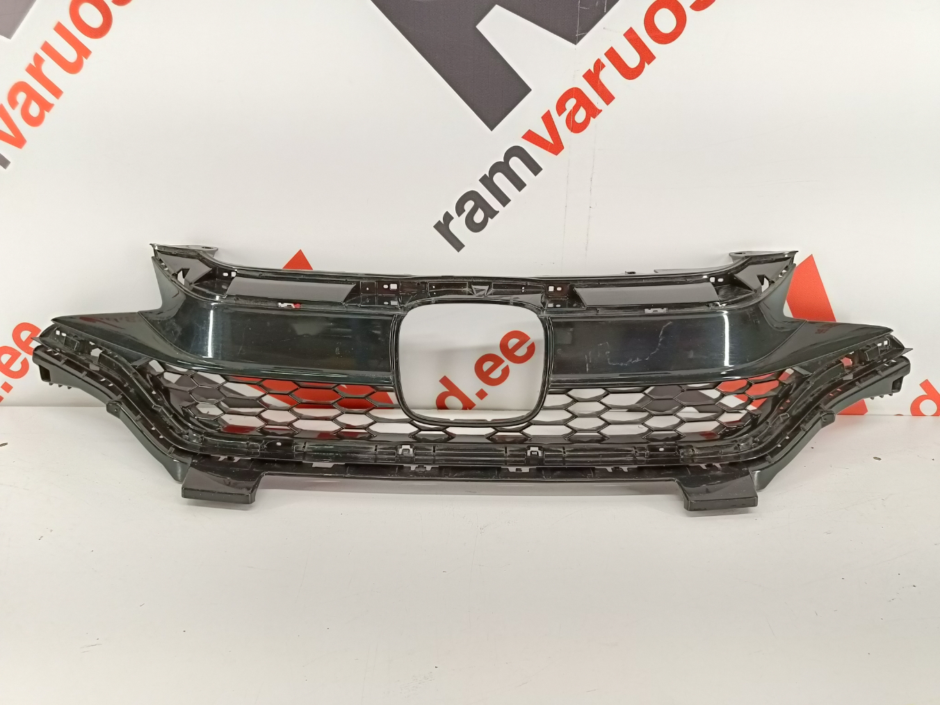 Honda Jazz iluvõre/ front grille