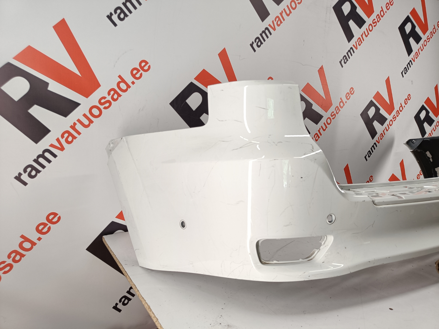 Jeep Grand Cherokee summit tagastange/ rear bumper - pilt 2
