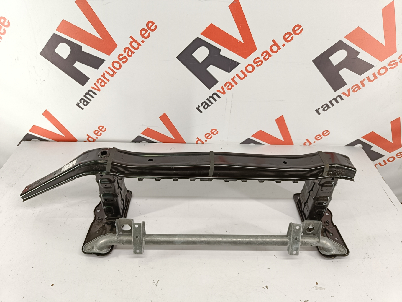 Mercedes-Benz GLE W166 esitala/ front crash bar