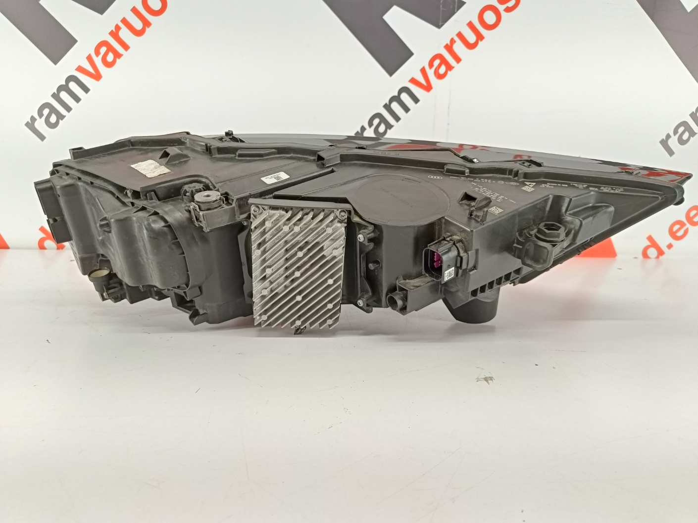 Audi Q7 esituli/ headlight	 - pilt 3