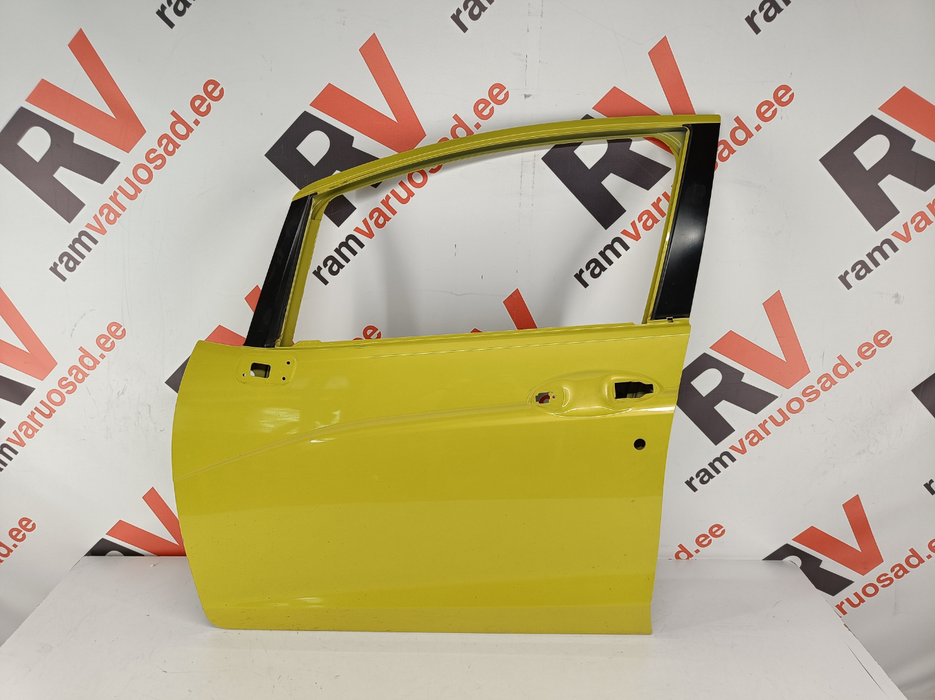 Honda Jazz esiuks/ front door