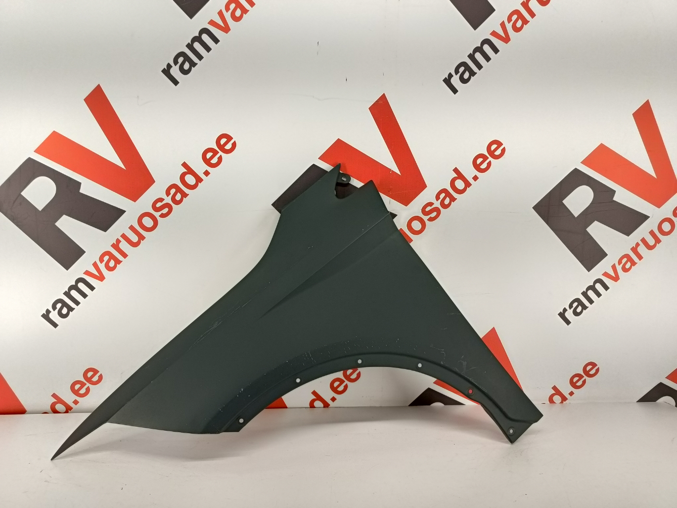 Seat Arona esi tiib / front fender