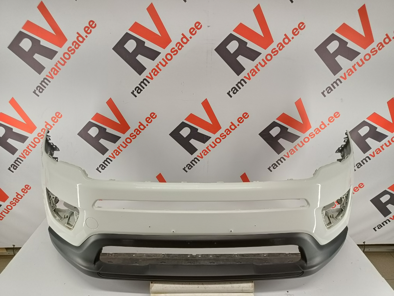 Jeep Compass esistange / front bumper 