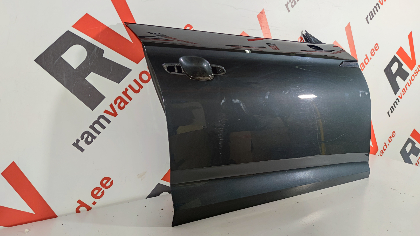 Audi A5 esiuks / front door - pilt 2