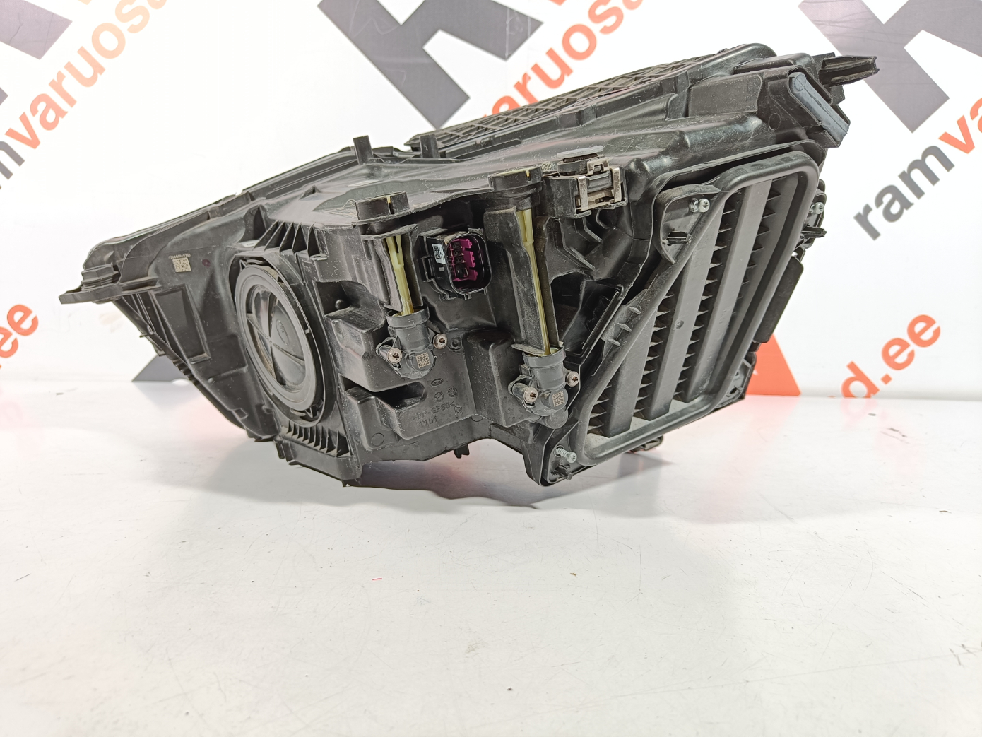 Audi Q3 esituli / headlight - pilt 3