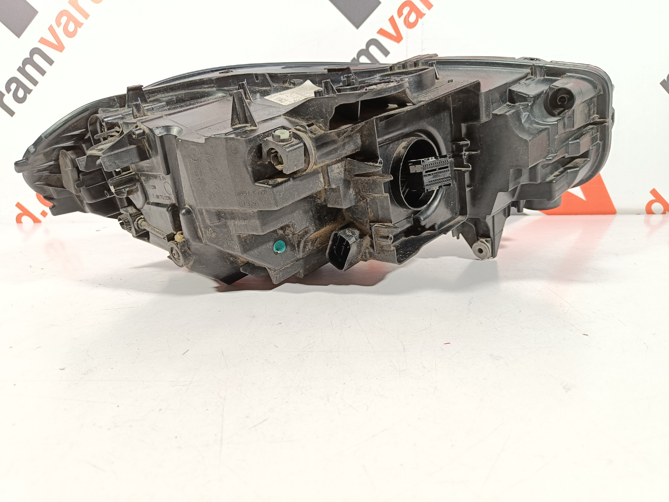 BMW 1 F40 esituli / headlight - pilt 3