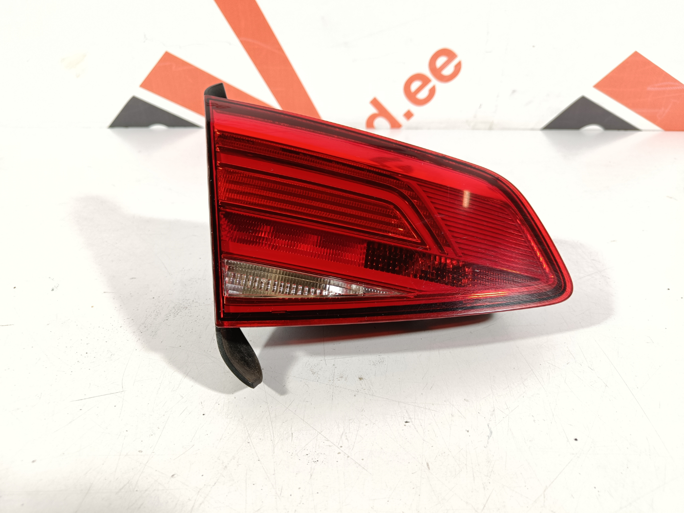 VW Passat B8 sedan luugituli / rear light