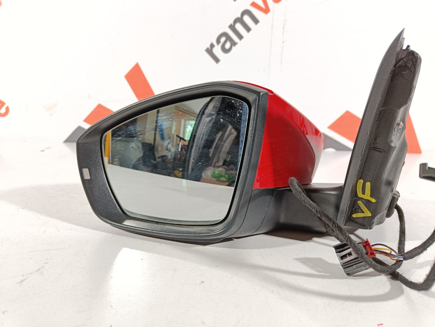 Skoda Octavia III peegel / mirror