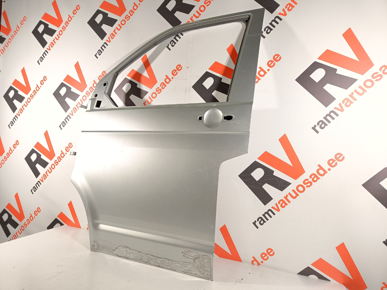 VW Transporter T5 esiuks / front doors - pilt 3