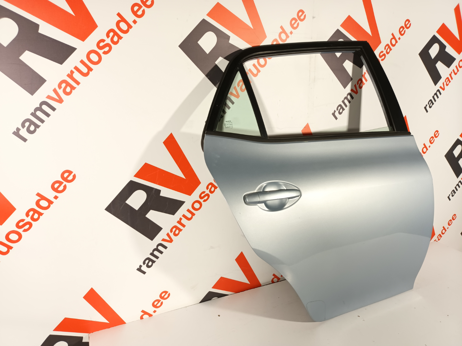 Toyota Auris tagauks / rear door  - pilt 2