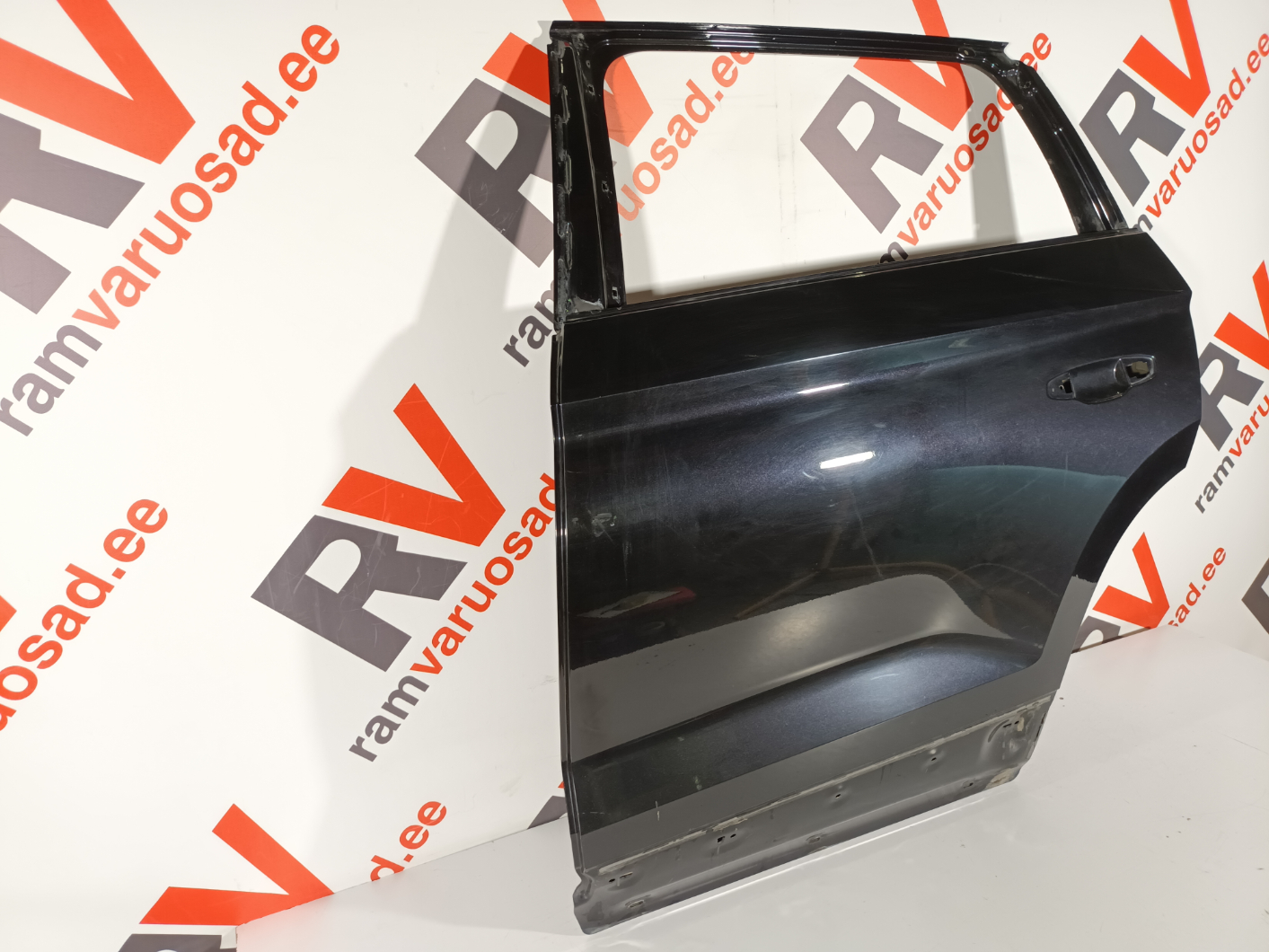 Skoda Kodiaq tagauks / rear door - pilt 2