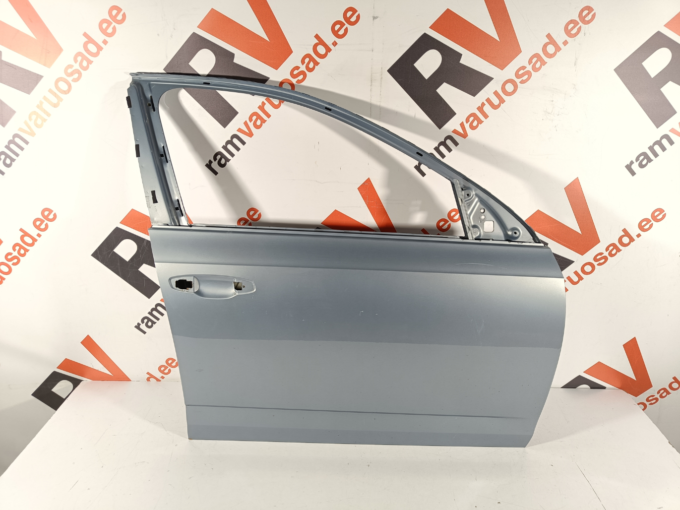 Skoda Octavia esiuks / front doors