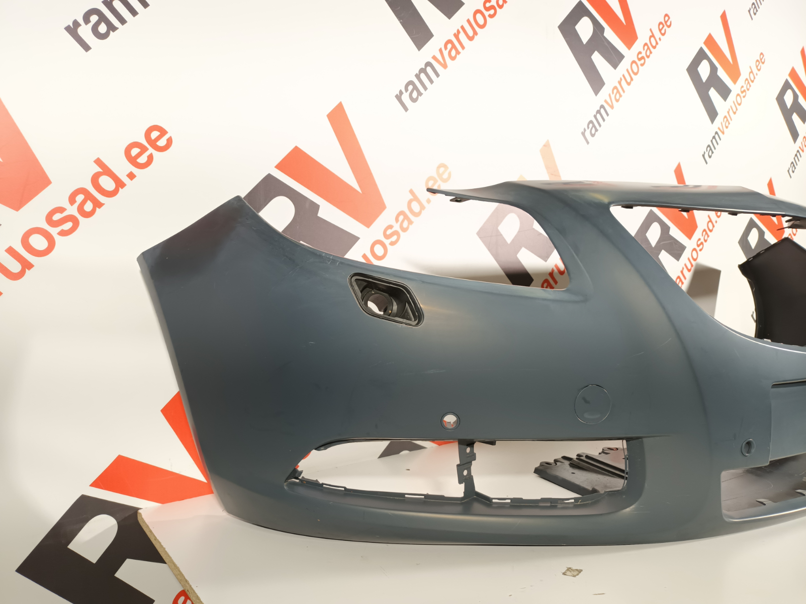 Opel Insignia esistange / front bumper - pilt 2