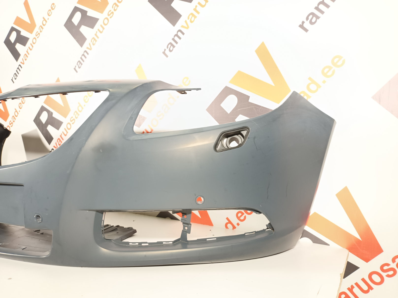 Opel Insignia esistange / front bumper - pilt 3