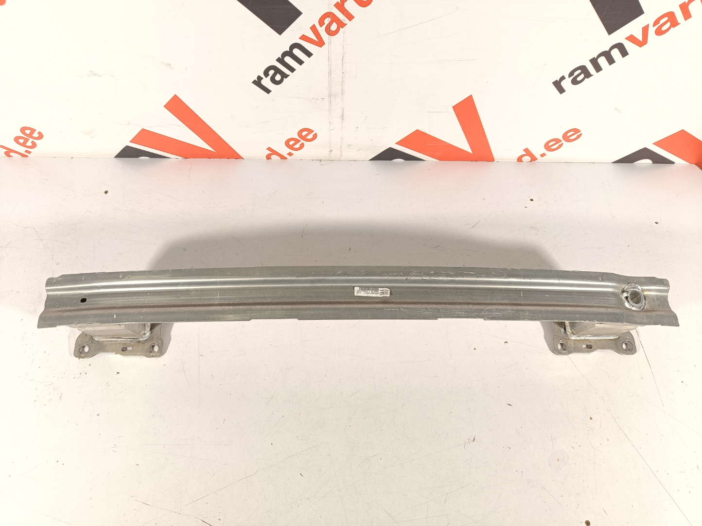Audi A5 tagatala / rear support