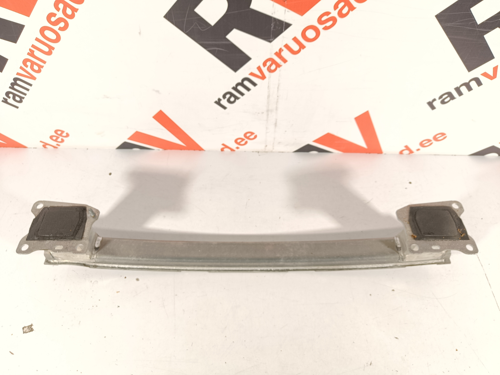Audi A5 tagatala / rear support - pilt 2