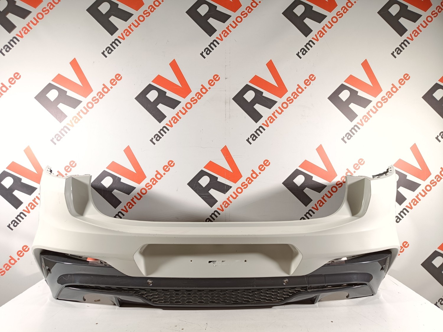 BMW X4 G02 tagastange / rear bumper