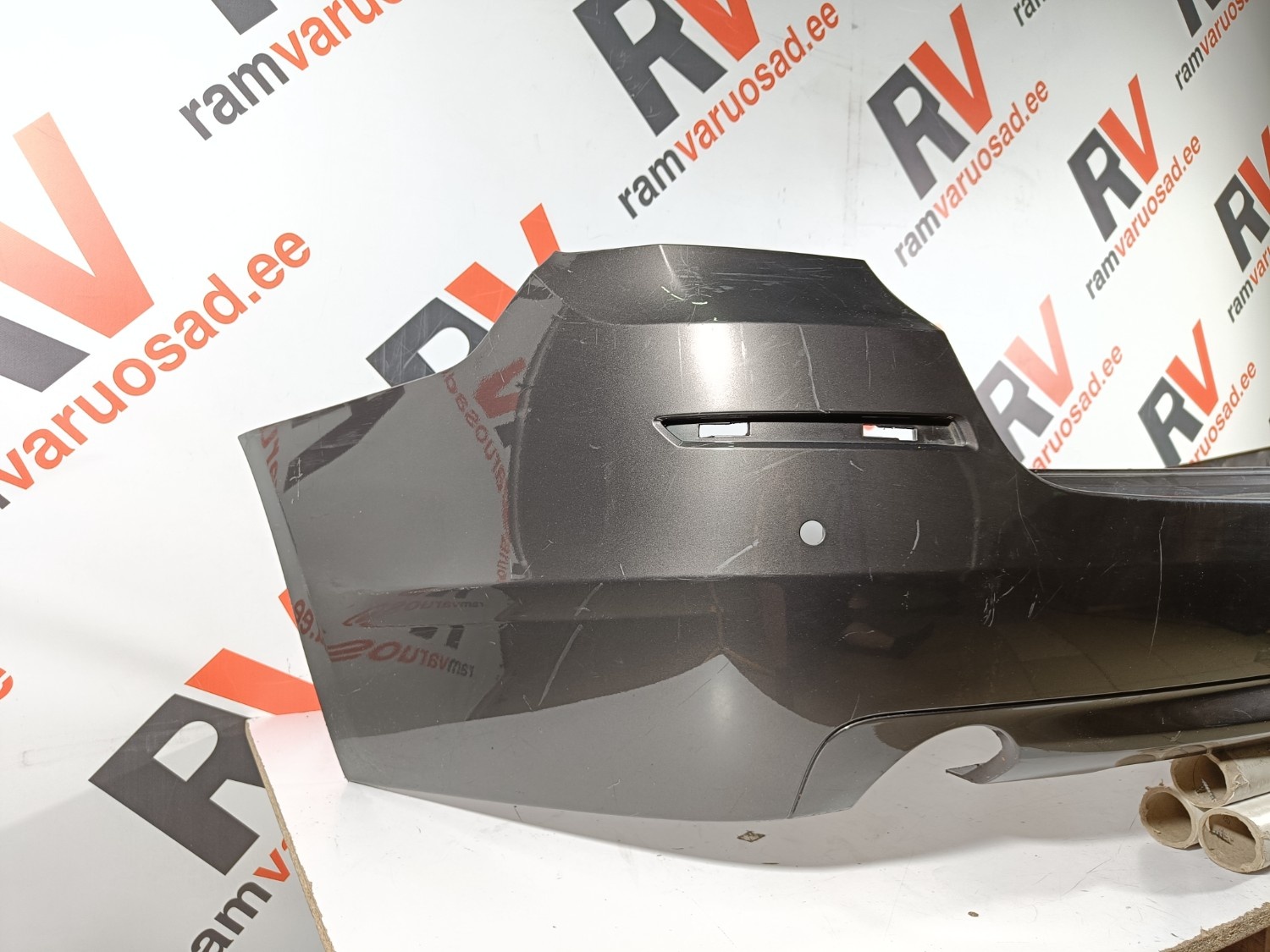 BMW 5 F11 tagastange / rear bumper - pilt 2