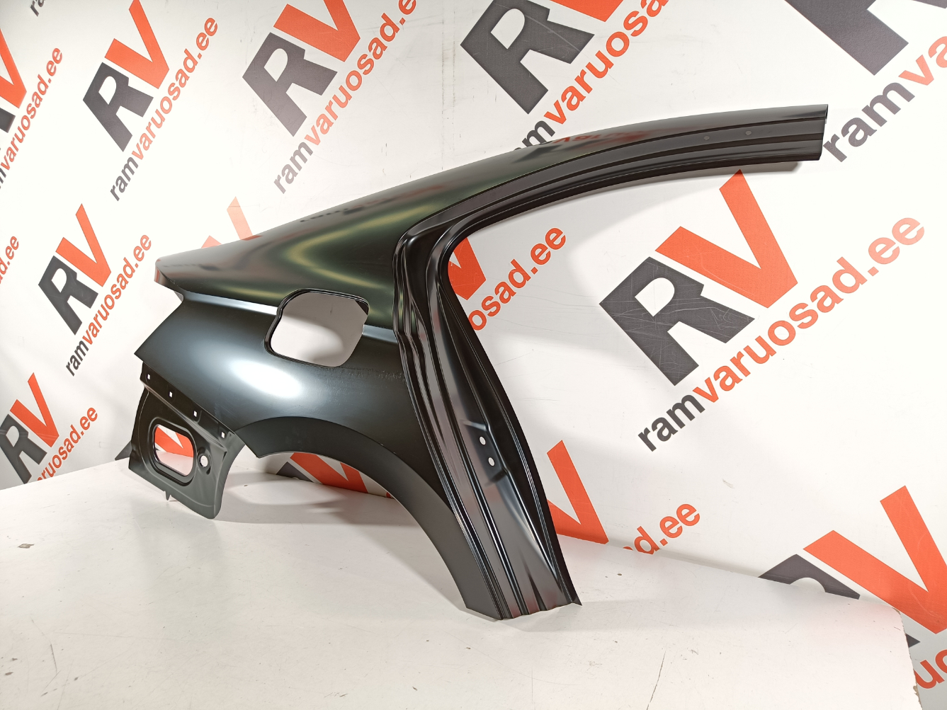 Skoda Octavia tagatiib / rear fender - pilt 3
