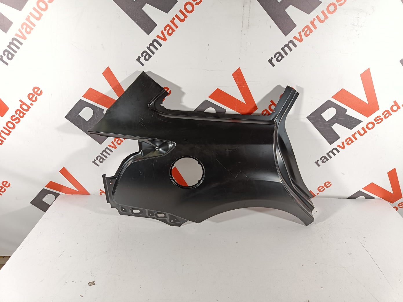 Ford Focus tagatiib / rear fender