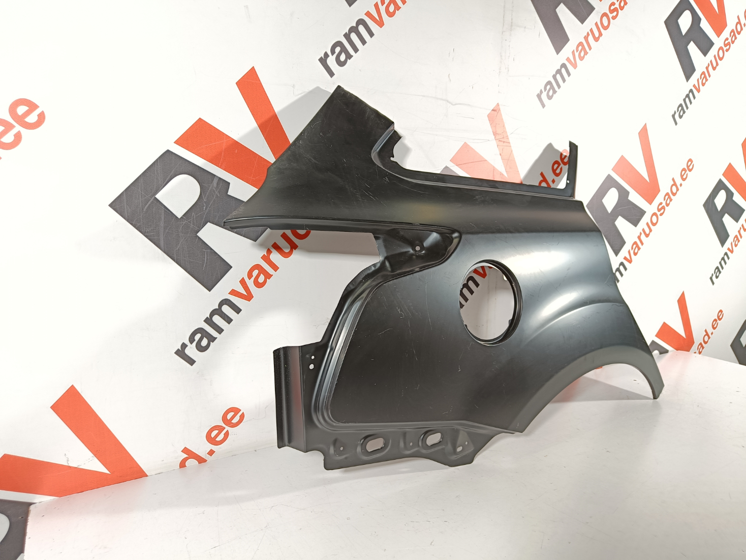 Ford Focus tagatiib / rear fender - pilt 2